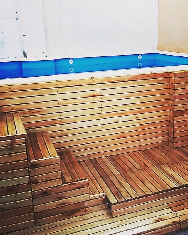 Deck y revestimiento de pileta